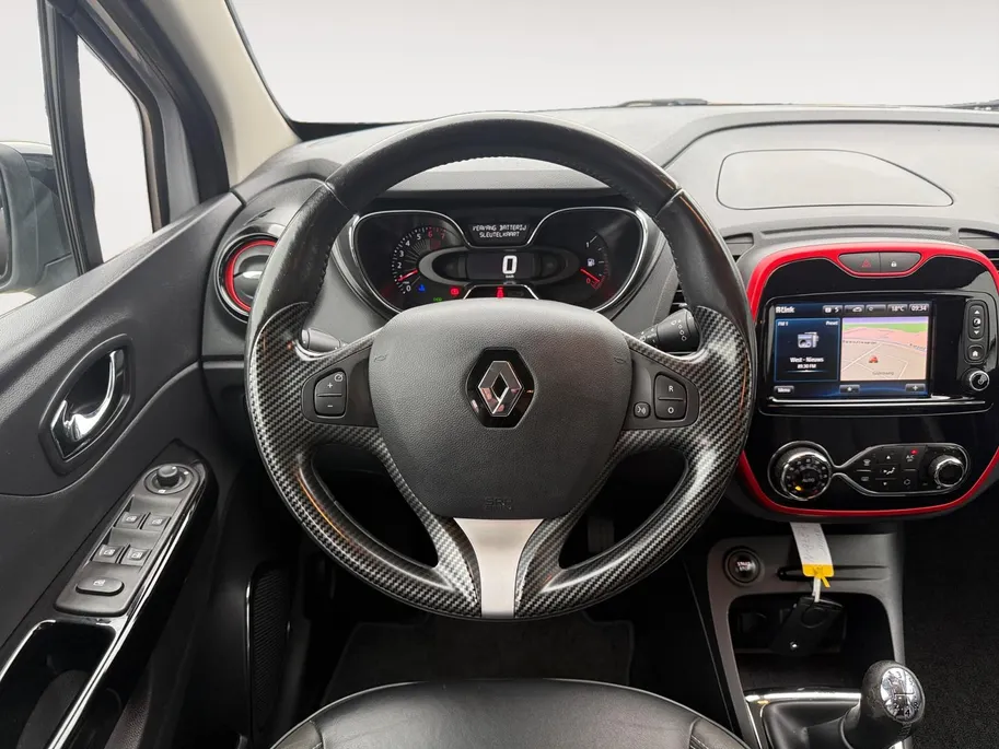 Renault Captur 0.9 TCe Xmod Two Tone | Lederen Bekleding | Achteruitrijcamera | Climate Control | Stoelverwarming | 12 maanden garantie! |