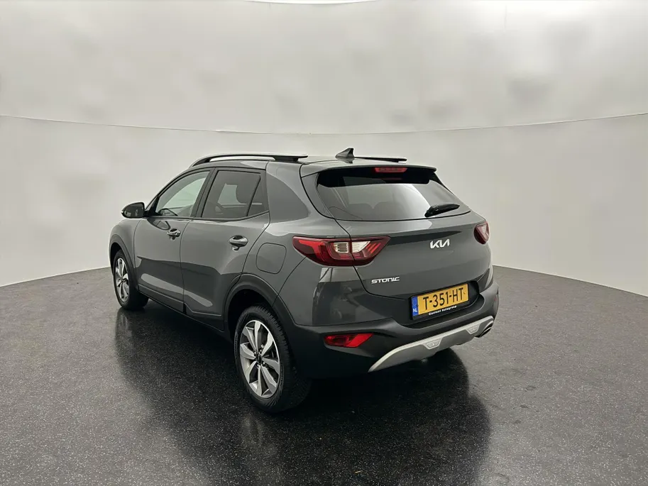 Kia Stonic 1.0 T-GDi 120pk DCT7 DynamicPlusLine | All-Seasonbanden | Apple Carplay/Android Auto