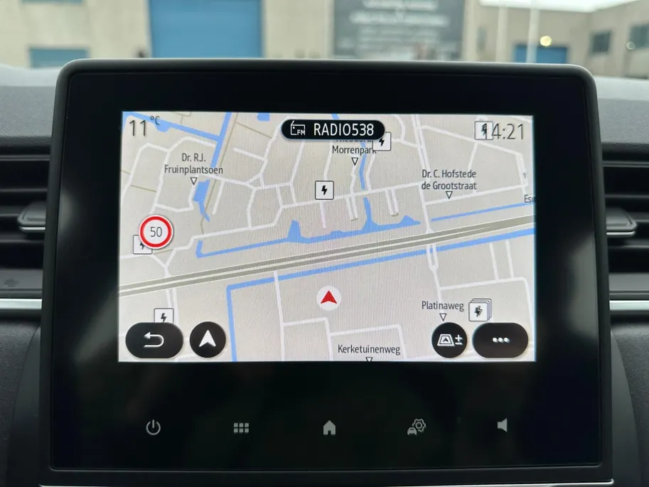 Renault Captur 1.6 E-Tech Plug-in Hybrid 160 Intens | Automaat | Navigatie | Parkeersensoren | Camera | Apple Carplay & Android Auto | Climate Control | 12 Maanden BOVAG Garantie