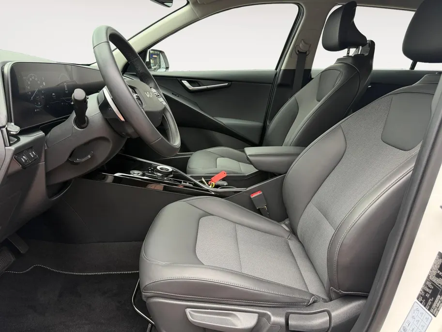 Kia Niro 1.6 GDi Hybrid DynamicLine | Zeer nette auto | 1e Eigenaar | Fabrieksgarantie | Trekhaak | Apple CarPlay & Android Auto | Navigatie |
