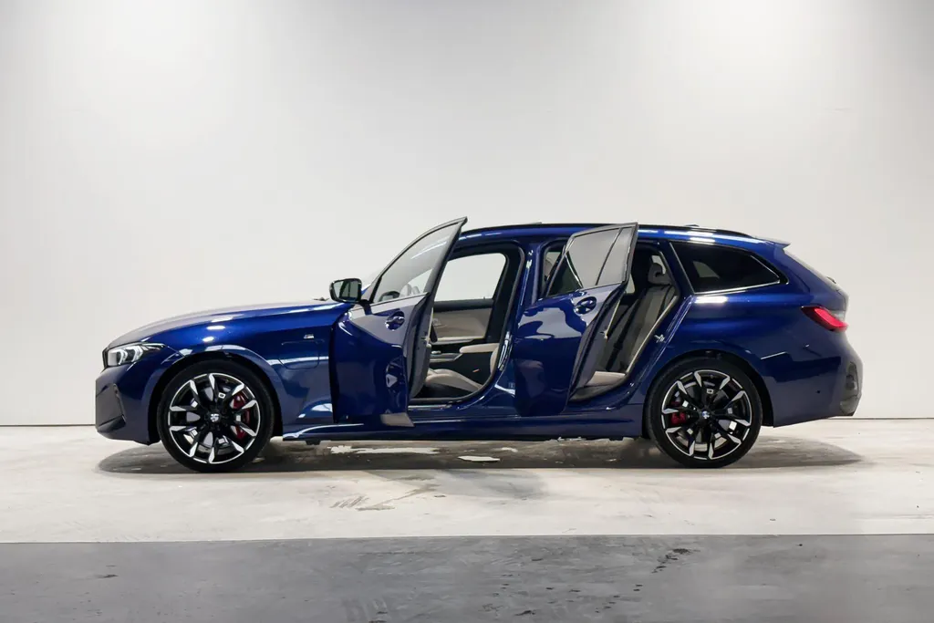BMW 3 Serie Touring 330e Innovation Pack M Sport Edition