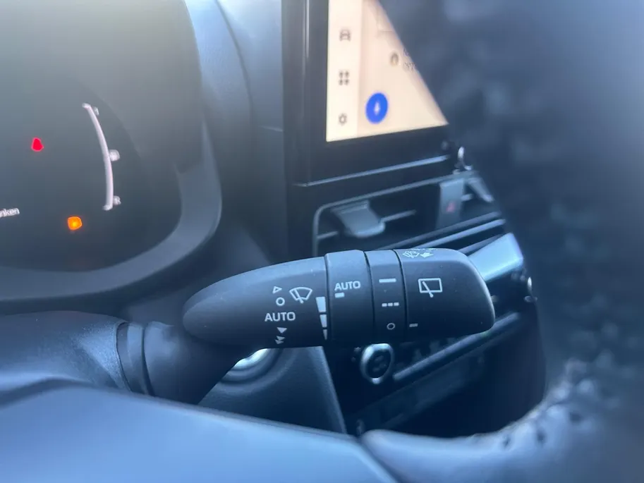 Toyota Yaris Cross 1.5 Hybrid 115 First Edition | CAMERA | CARPLAY | STOEL - STUUR - VOORRUITVERWARMING |