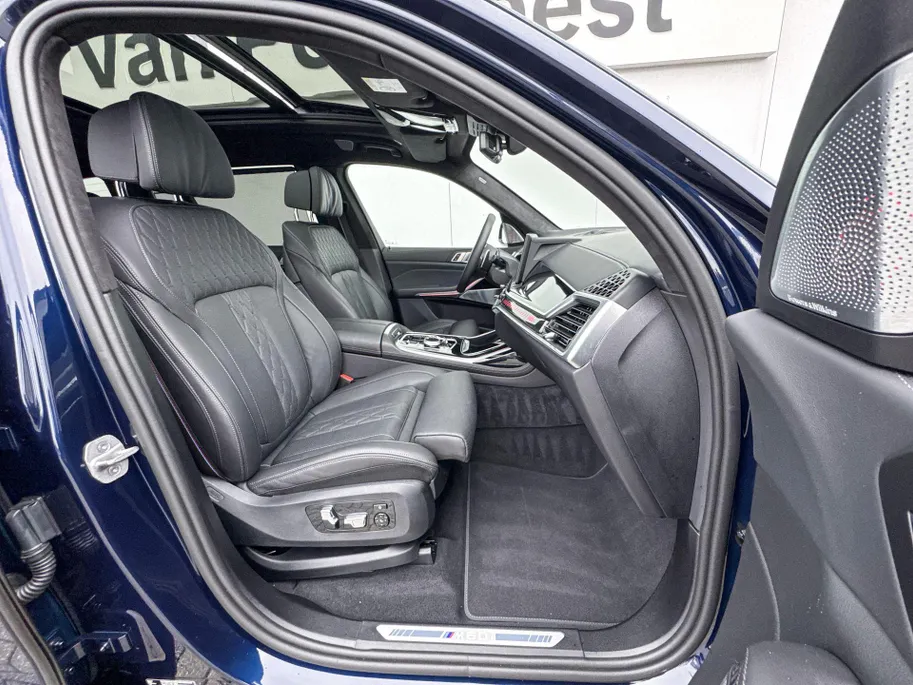 BMW X7 M60i xDrive