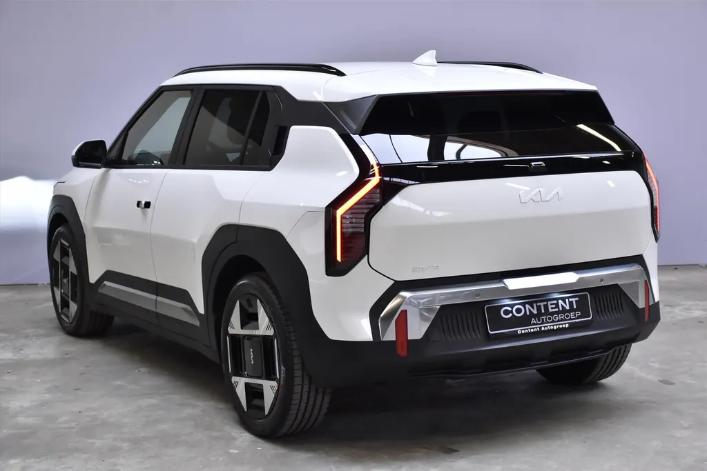 Kia EV3 58,3 kWh 204pk Plus Advanced