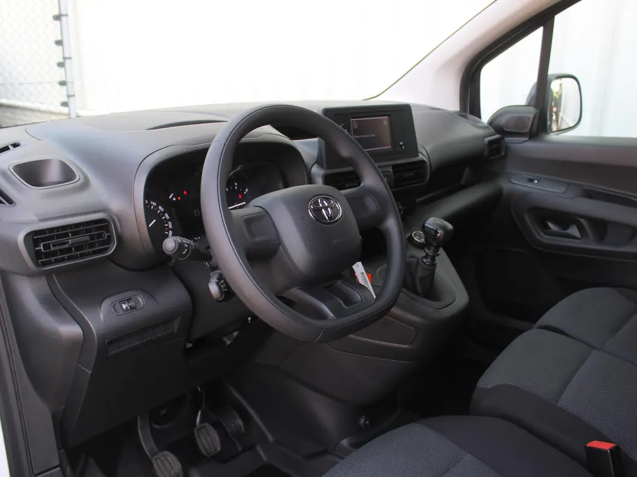 Toyota ProAce CITY 1.2 Turbo L1 Comfort | Clima | Cruise | 3-zits | Benzine! Mag alle milieu zones in! |