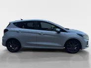 Ford Fiesta 1.0 EcoBoost Hybrid ST-Line X | NL Auto | Dealeronderhouden | Winter Pack | Driver Assistance Pack | Camera | Afneembare Trekhaak | Apple Carplay & Android Auto |