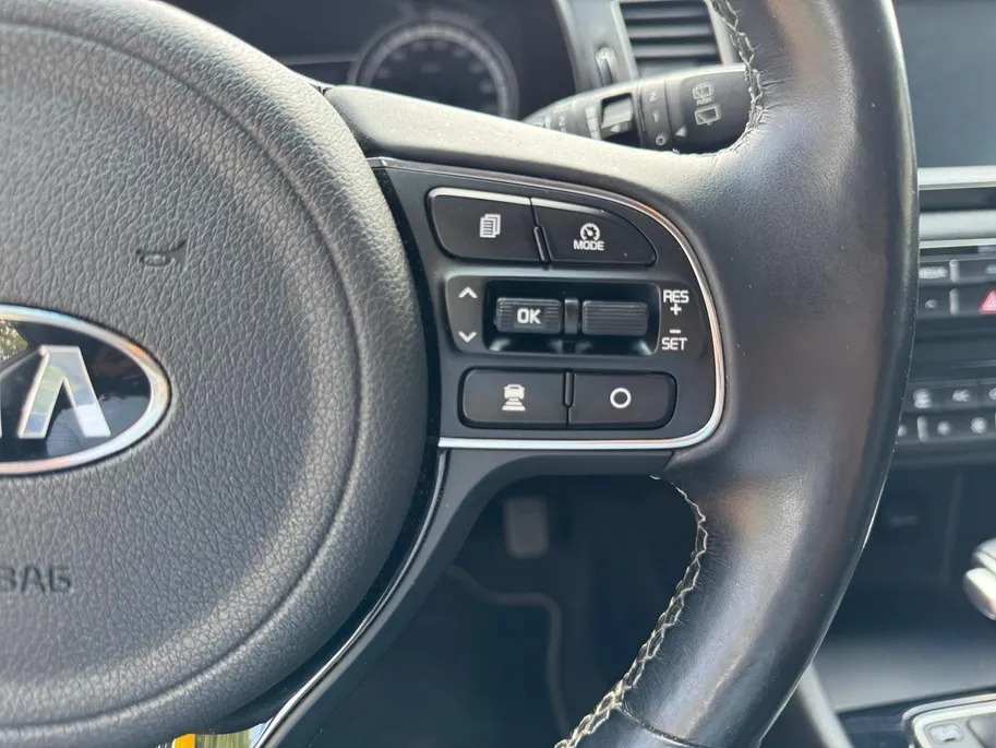 Kia Niro 1.6 GDi Hybrid BusinessLine | Airco | Navi | Camera | Trekhaak | Leder | Stoelverwarming| Stuurverwarming |