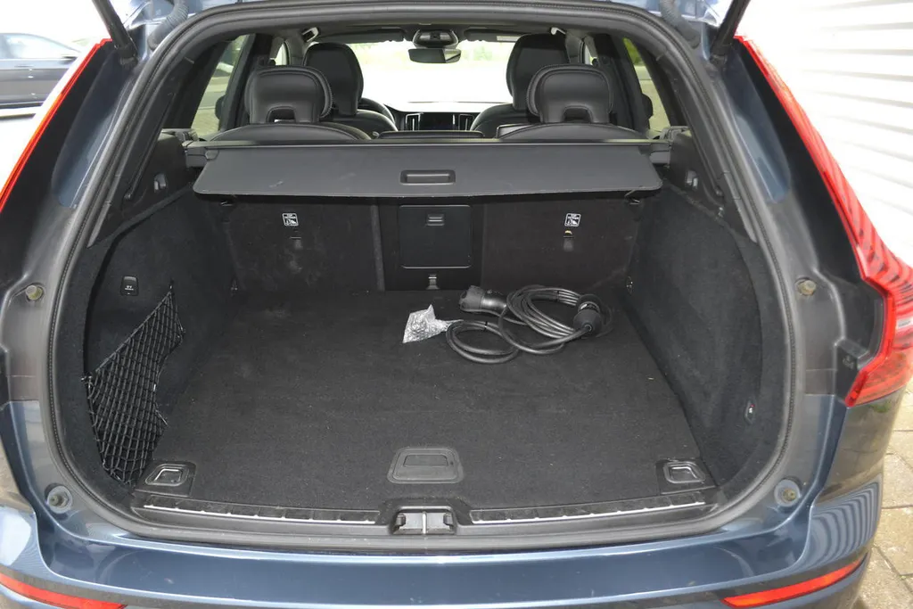 Volvo XC60 2.0 T8 PLUG-IN HYBRID AWD ULTIMATE