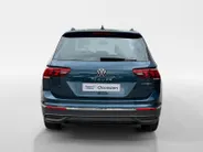Volkswagen Tiguan 1.4 TSI HYBRIDE, | Metallic | LM velgen | NU Rijklaarprijs! Incl.12 Maanden, APK, Onderhoudsbeurt etc! Premiumpakket gratis!