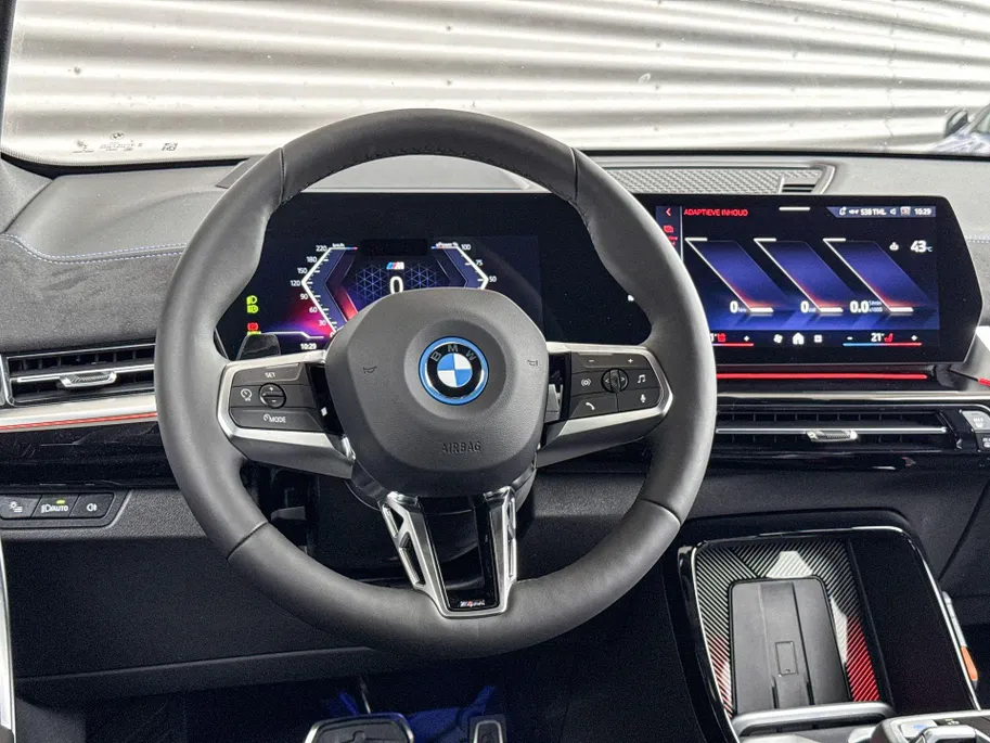 BMW iX2 eDrive20 67 kWh M Sport Edition