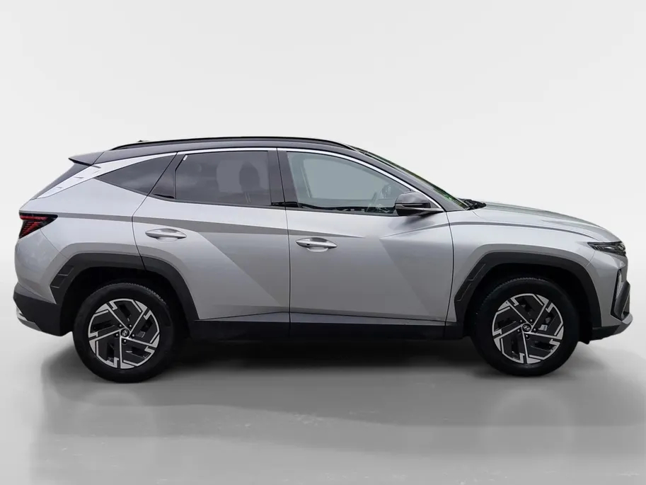 Hyundai Tucson 1.6 T-GDI HEV Comfort Smart | Als nieuw! | Stoelverwarming | Climate Control | Incl. 12 maanden garantie, APK, Onderhoudsbeurt etc. Premiumpakket gratis! |