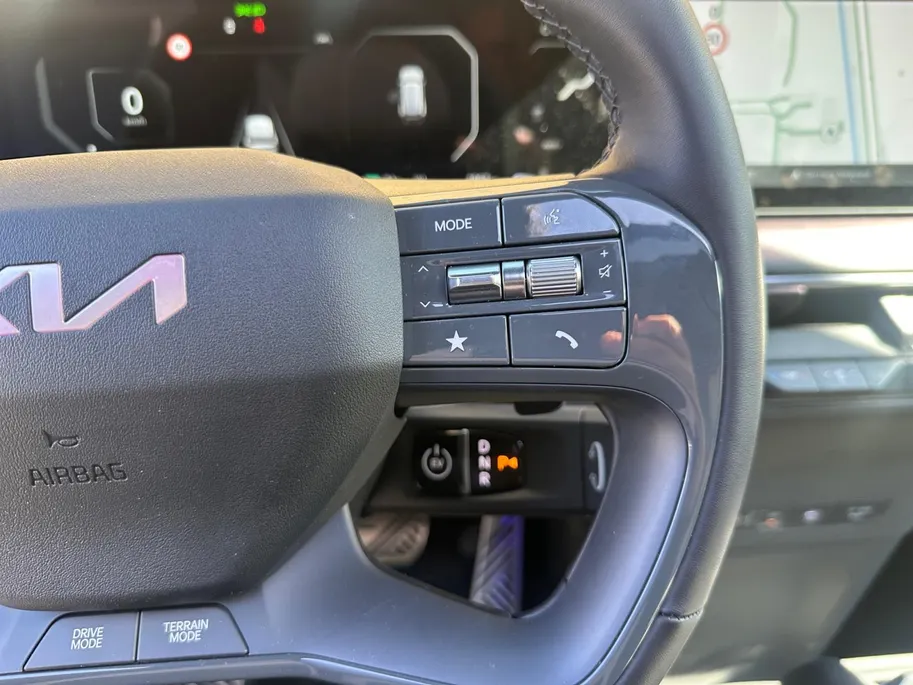 Kia EV9 GT-line AWD 99,8 kwh 7 zits | 385 PK | Geventileerde/verwarmde stoelen | Wireless Carplay & Android auto | 2.500 kg trekgewicht | Meridian | Fabrieksgarantie t/m 19-6-2033 +3x 1 jaar*  | NAP