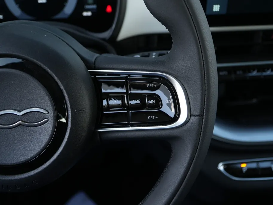 Fiat 500e 42 kWh | Carplay | Cruise | Clima | DAB | Bluetooth