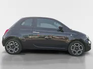 Fiat 500 Club | 1.0 Hybrid | Tech Pack | airco (automatisch) | Apple Carplay / Android Auto | Regensensor | 12 maanden Bovag garantie