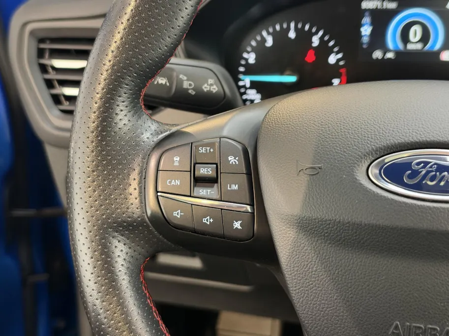 Ford Focus 1.0 EcoBoost ST Line Business