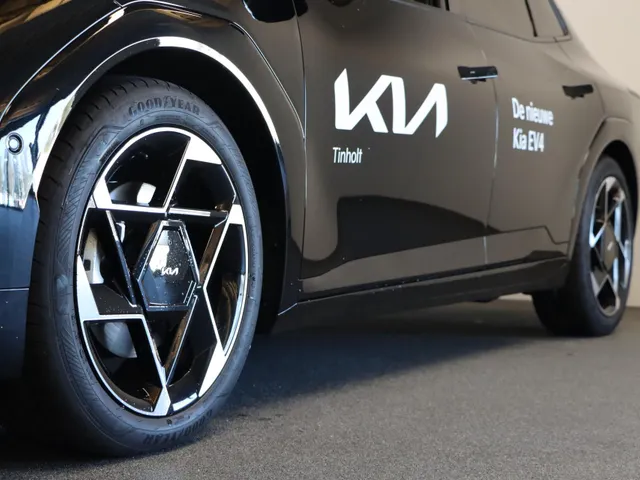 Kia EV4 GT PlusLine 81,4 kWh Fastback