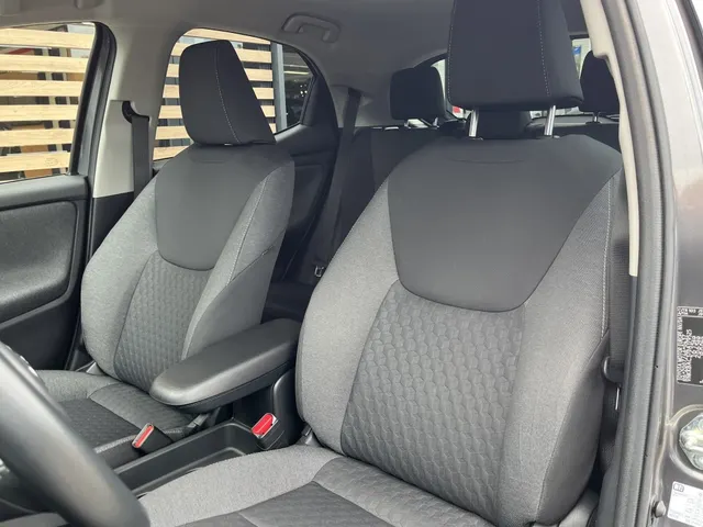 Toyota Yaris 1.5 Hyb. Dynamic Limited | Stoelverwarming | All Seasons
