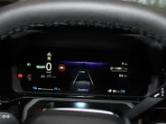 Nissan Micra 52 kWh EVOLVE A/T *Google assist*Parkeersensoren voor en achter*Climate regeling*stoel en stuurverwarming*E-padel stop*Adaptive cruise controle*LM-wielen*4x drive modus*Key card*417km WLTP*