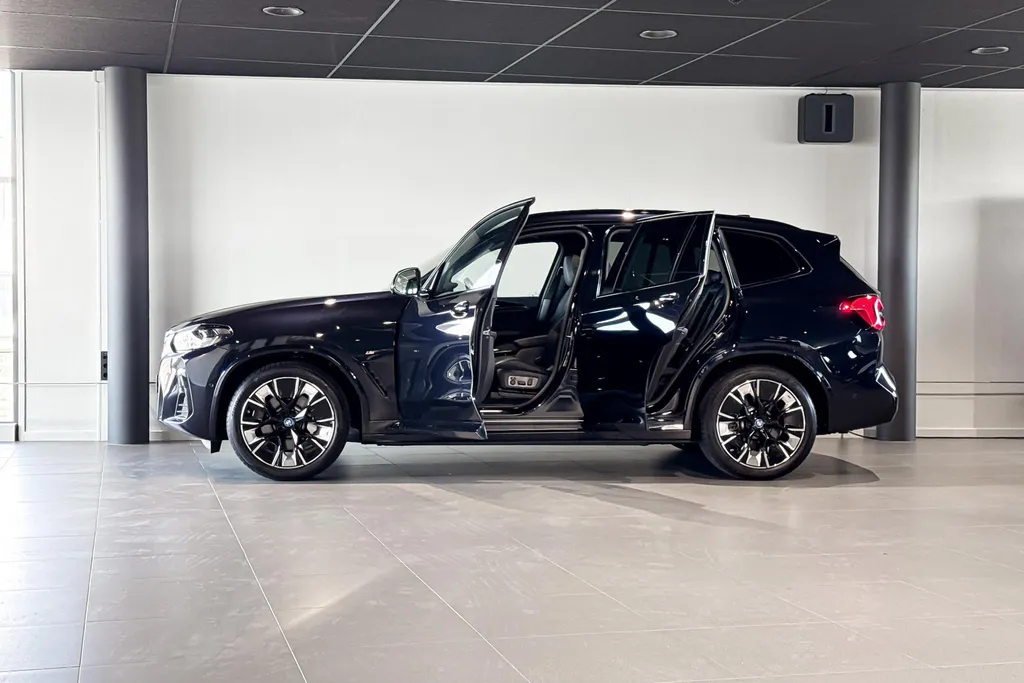 BMW iX3 High Executive Edition 80 kWh