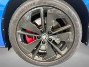 Škoda Octavia Combi 1.4 TSI 245pk DSG RS iV PHEV Business · Panoramadak · Apple/Android Car Play · P-Sensoren · Sfeerverlichting · 18'' Inch ·