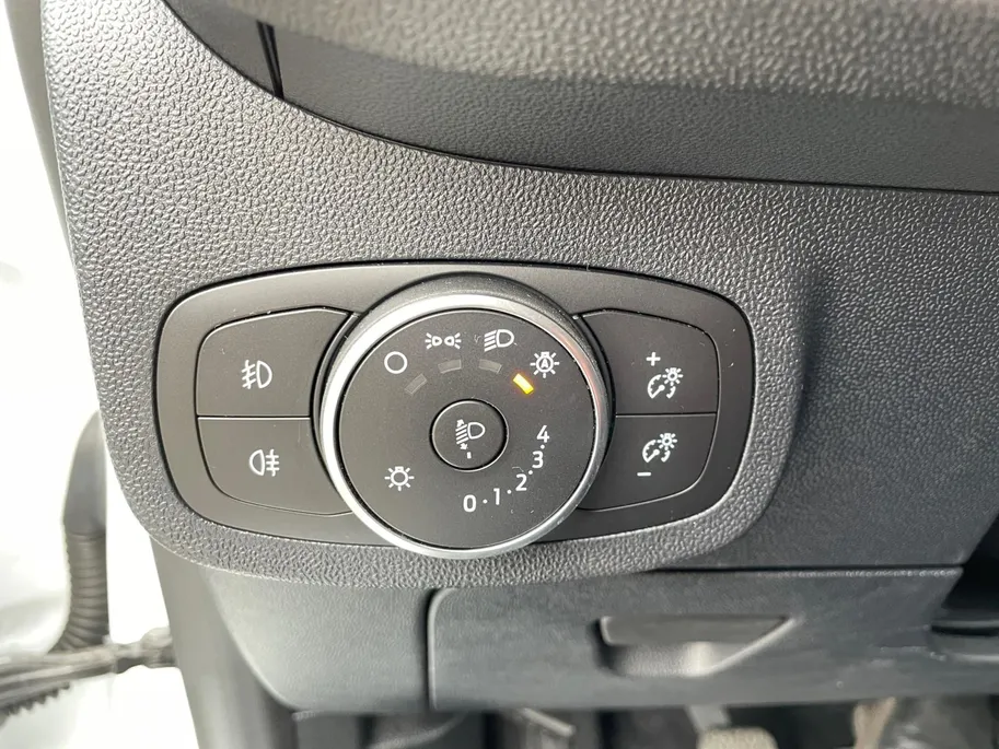 Ford Fiesta 1.0 EcoBoost Titanium | 1e Eigenaar | NL-Auto | Apple Carplay / Android Auto | Climate Control | parkeersensoren | Cruise Control | Lichtmetalen velgen