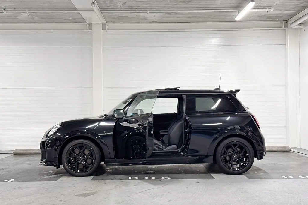MINI Cooper 3-deurs Cooper C John Cooper Works M