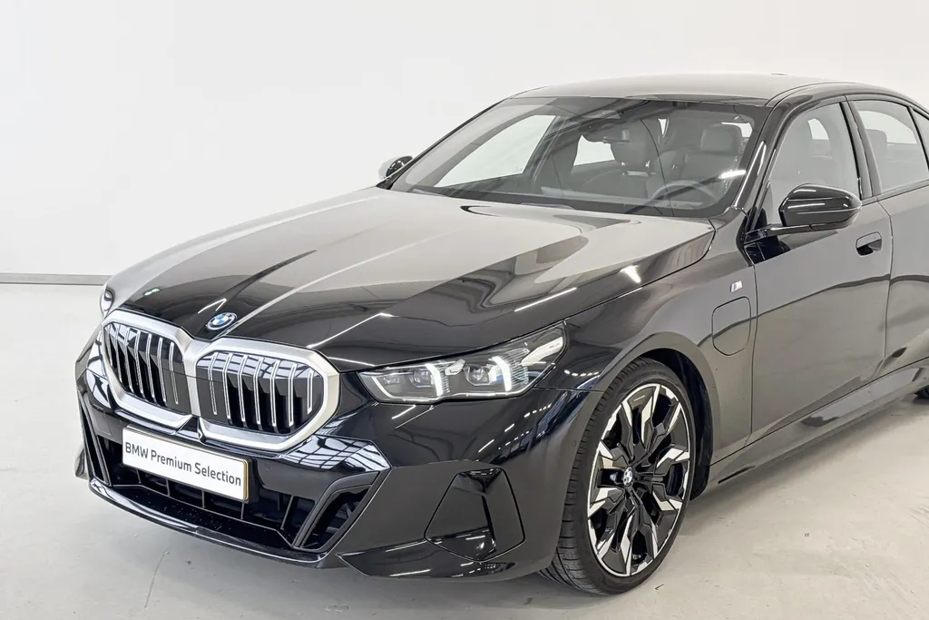 BMW 5 Serie Sedan 530e M Sport Edition M Sportpakket
