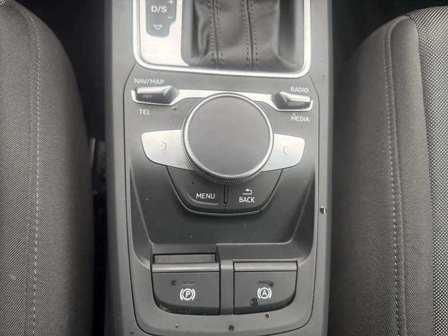 Audi Q2 35 TFSI Pro Line | Automaat | Schuif-kantel Dak | Climate Control | Cruise Control | DAB | 12 Maanden Bovag Garantie