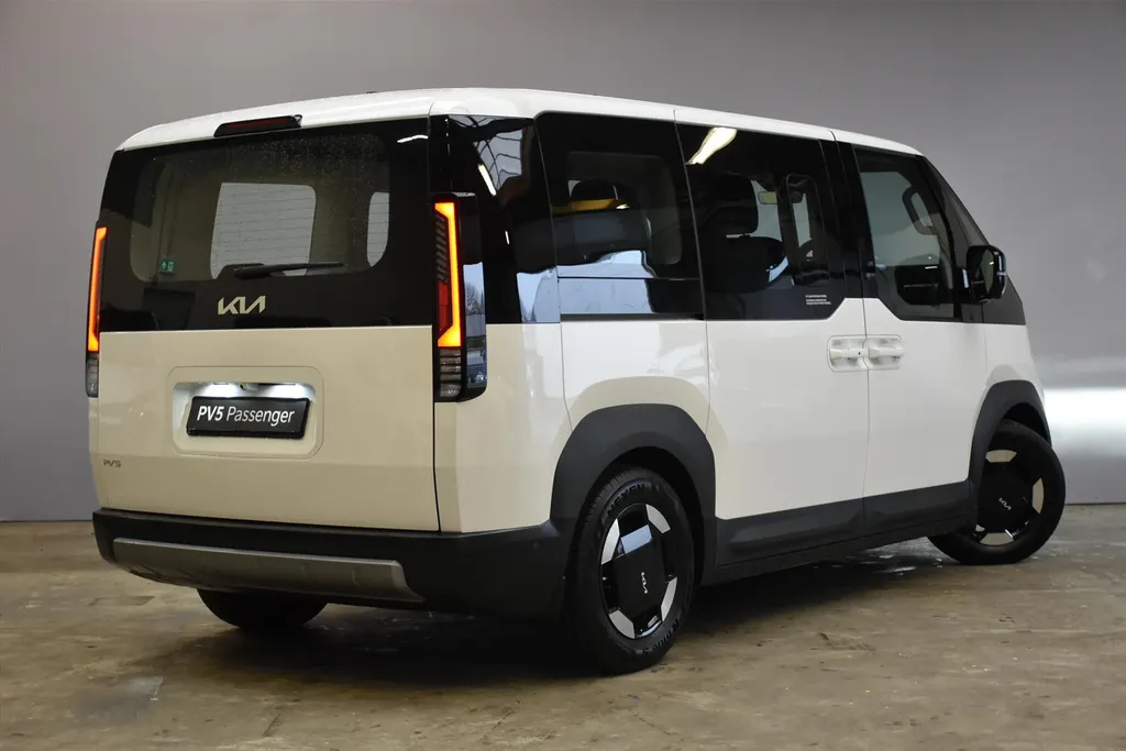 Kia PV5 Passenger 71,2 kWh Elite Executive NIEUW