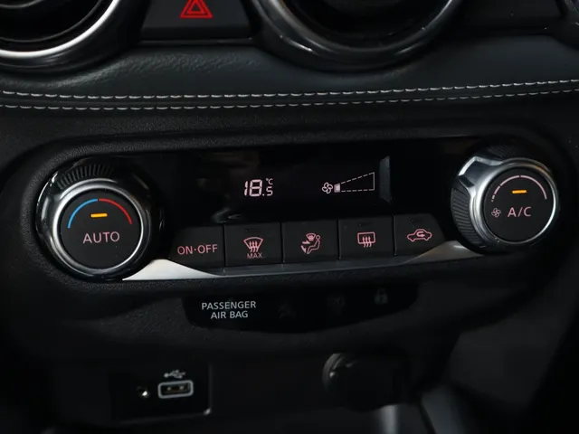 Nissan Juke 1.0 DIG-T N-Connecta