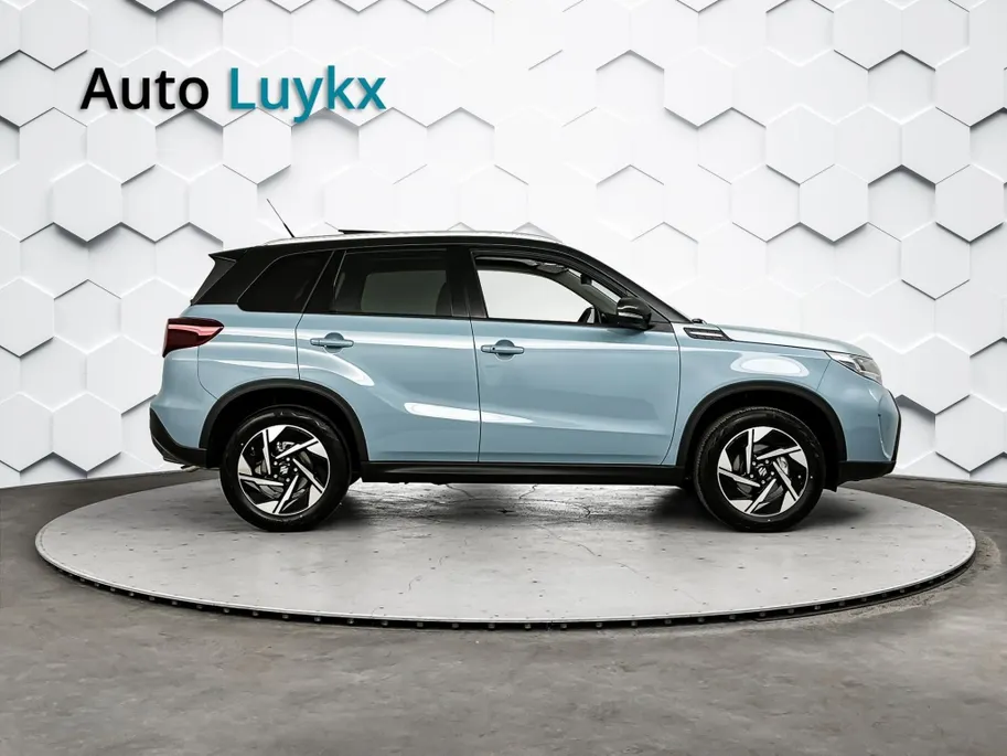 Suzuki Vitara 1.4 Style Smart Hybrid Automaat | Panoramadak | €2.000,- + €750,- voorraadkorting!