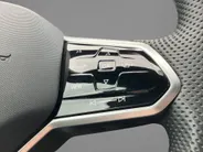 Volkswagen Tiguan 1.4TSIeHybrid 180kW/245PK R-Line Black Style · Panoramadak · Trekhaak · 360°Camera + Parkeersensoren ·