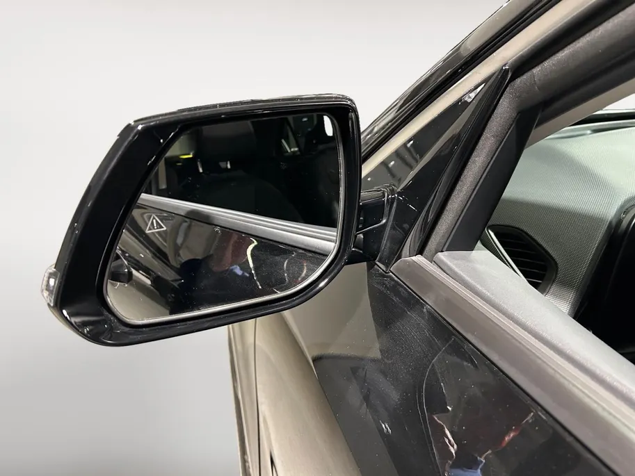 Kia Niro 1.6 GDi Hybrid DynamicPlusLine | Navigatiesysteem | Apple Carplay / Android Auto | Licht + Regensensor | Stoel + Stuurverwarming| Elektrisch bedienbaar Schuifdak | Elektrische Achterklep | Parkeersensoren Voor + Achter | Cruise Control Adaptief | Rijstroo