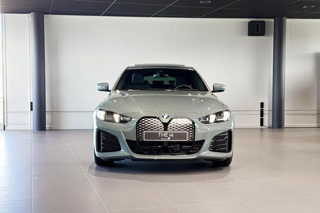 BMW i4 eDrive40 84 kWh