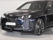 BMW iX xDrive45 101 kWh