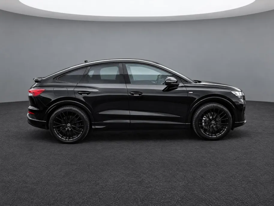 Audi Q4 Sportback e-tron 45 S Edition 82 kWh 210kW/286PK · Leder · Stoelverwarming · Navigatie · Apple/Android Car Play ·