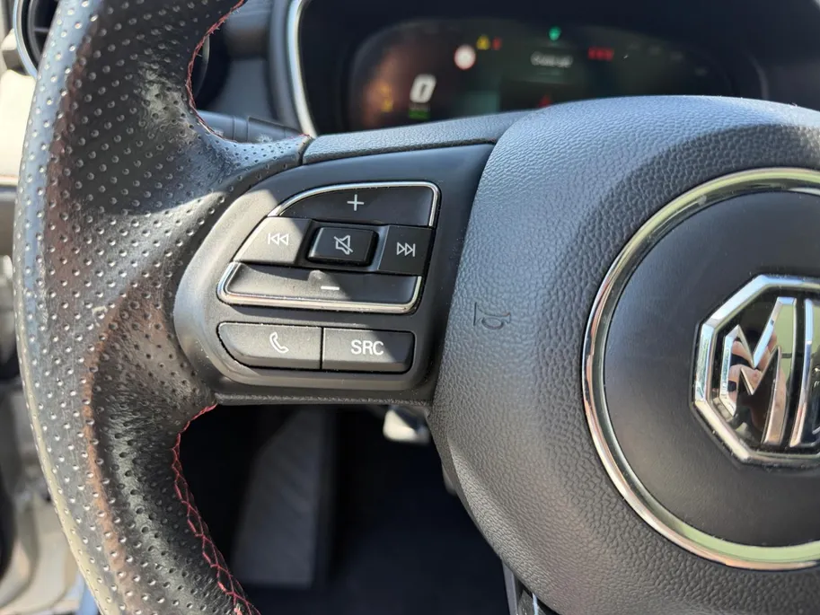 MG EHS 1.5 TGDI Luxury | Panoramadak | 360 camera | Cruise Control adaptief | Climate Control
