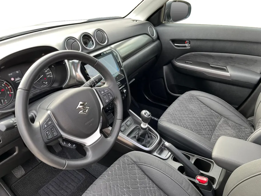 Suzuki Vitara 1.4 Boosterjet Smart Hybrid Comfort |Stoelverwarming| Schuif/Kantel Dak|Apple Carplay/Android Auto| Licht & Regensensor|