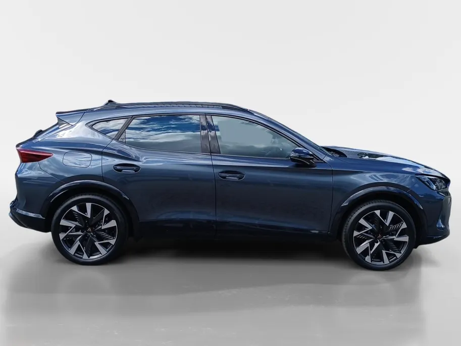CUPRA Formentor 1.5 TSI e-Hybrid Business | NIEUWE AUTO | Elektrisch Wegklapbare Trekhaak | Schuif/Kantel Dak | Digital Cockpit | Camera | Parkeersensoren | Stoelverwarming | Stuurwielverwarming | Apple CarPlay/Android Auto |