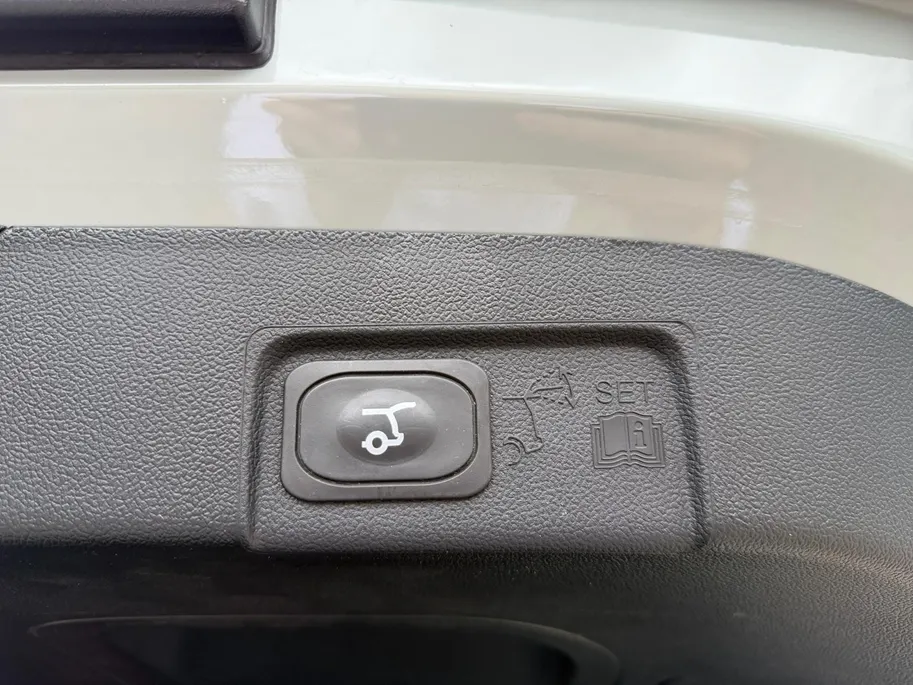 Ford Puma 1.0 EcoBoost Hybrid ST-Line | Automaat | Pano dak | Adapt. Cruise control | BLIS | Elektr. achterklep | Winter pack | Parkeersensoren voor en achter | 360 graden camera | Draadloos opladen mobiel | Fabrieksgarantie |