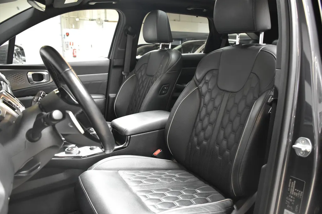 Kia Sorento 1.6 Plug-in Hybrid 4WD ExecutiveLine 7zits |Navi |Pano |Cruise