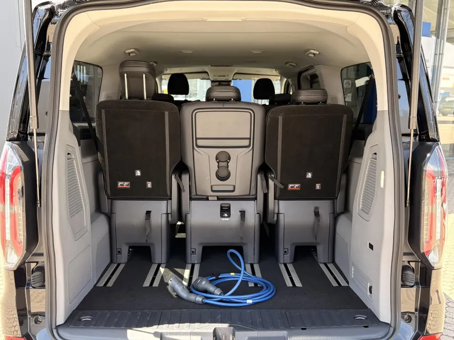Ford Transit Custom Tourneo 340 2.5 PHEV L2H1 Titanium X 1850 KG Trekgewicht | LUXURY PACK | TREKHAAK | DRIVER ASSISTANCE PACK | APPLE CARPLAY / ANDROID AUTO I