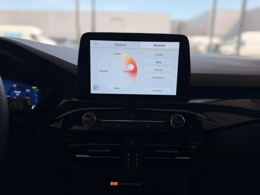 Ford Kuga 2.5 PHEV ST-Line X DRIVER ASSISTANCE PACK I WINTER PACK I TREKHAAK I APPLE CARPLAY / ANDROID AUTO I