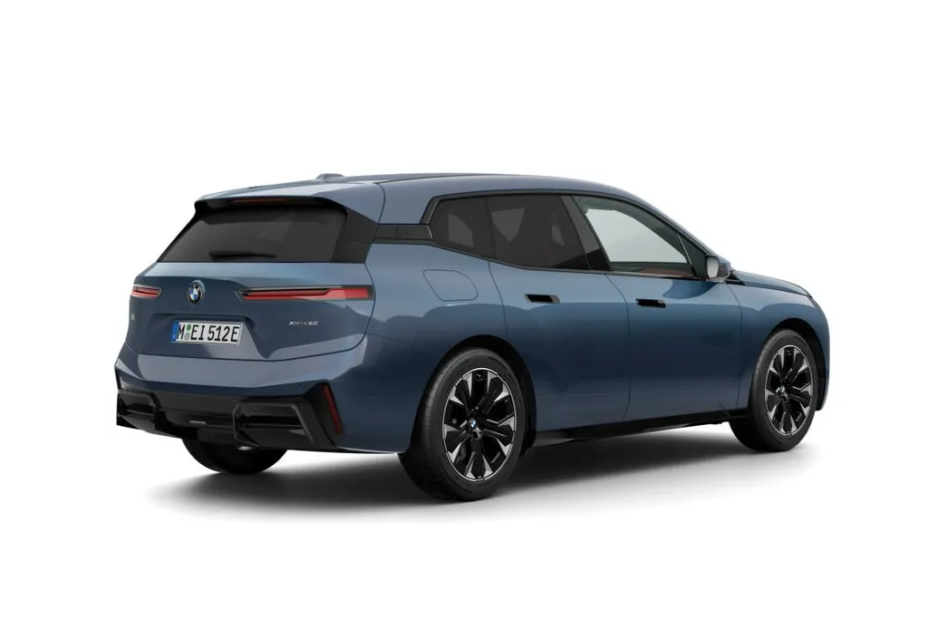 BMW iX xDrive60 112 kWh