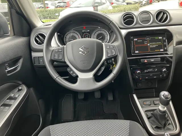 Suzuki Vitara 1.4 B.jet Select | Trekhaak | Adap cruise | Blindspot (21333km!)