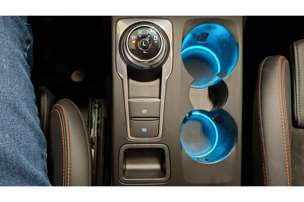 Ford Kuga 2.5 PHEV ST-Line X + Trekhaak | Facelift model | Panoramadak | Winter Pack | Matrix LED | B&O | Head Up Display |