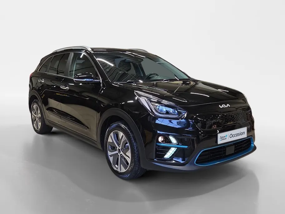 Kia e-Niro DynamicPlusLine 64 kWh | 1e Eigenaar | Accu 100% | Dealer onderhouden | Cruise Control Adaptief | Schuif/Kantel dak | Stoelverwarming | Apple Carplay/Android Auto | Camera | Fabrieksgarantie | NAP