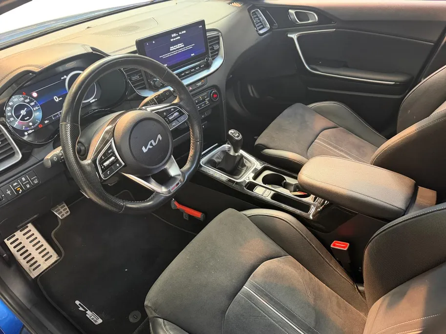 Kia ProCeed 1.0 T-GDi GT-Line PANORAMADAK | CLIMATE CONTROL | STOEL & STUURVERWARMING | ELEKTRISCHE KLEP | RESTERENDE FABRIEKSGARANTIE TM 2029