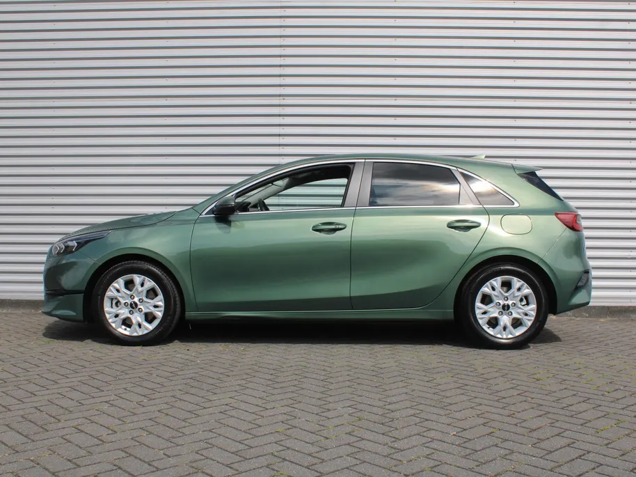 Kia Ceed 1.0 T-GDi DynamicPlusLine | Stuur-/stoelverwarming | Camera | Draadloos laden | LED | Dodehoek detectie | 16' LM |