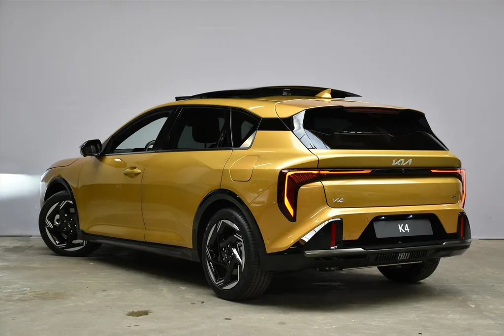 Kia K4 1.0 T-GDi MHEV 115pk DCT7 GT-PlusLine